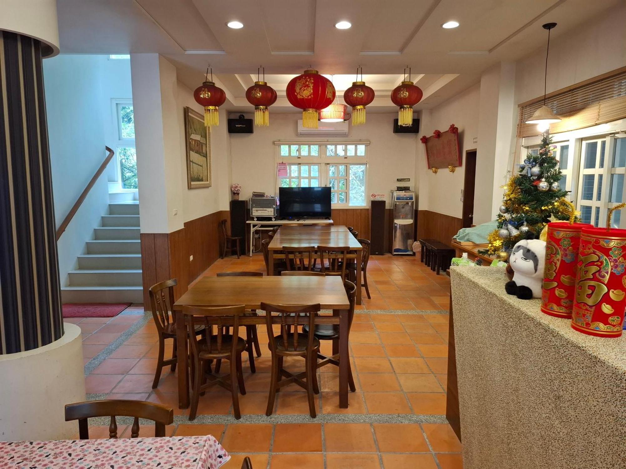 Left Bank Bnb Jiaoxi Luaran gambar