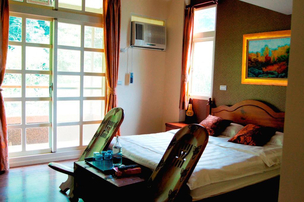 Left Bank Bnb Jiaoxi Luaran gambar