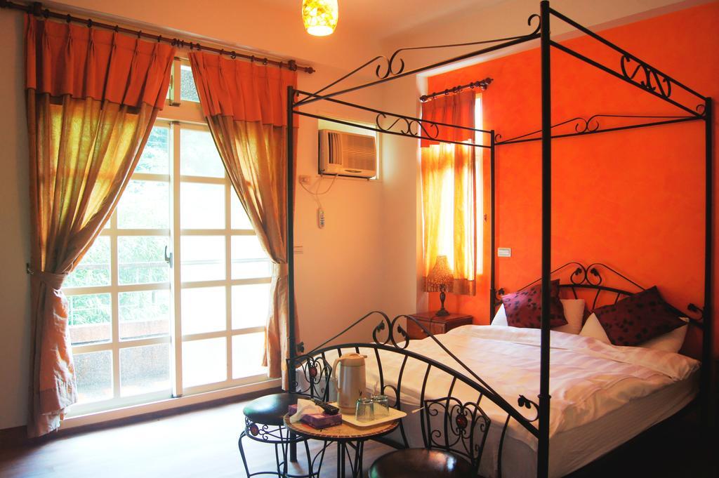 Left Bank Bnb Jiaoxi Luaran gambar